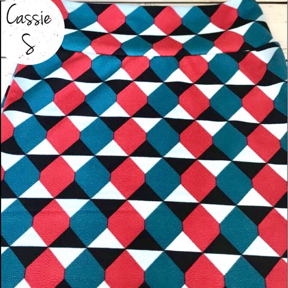 💝💝💝 3 for $33 LuLaRoe Cassie Pencil Skirt